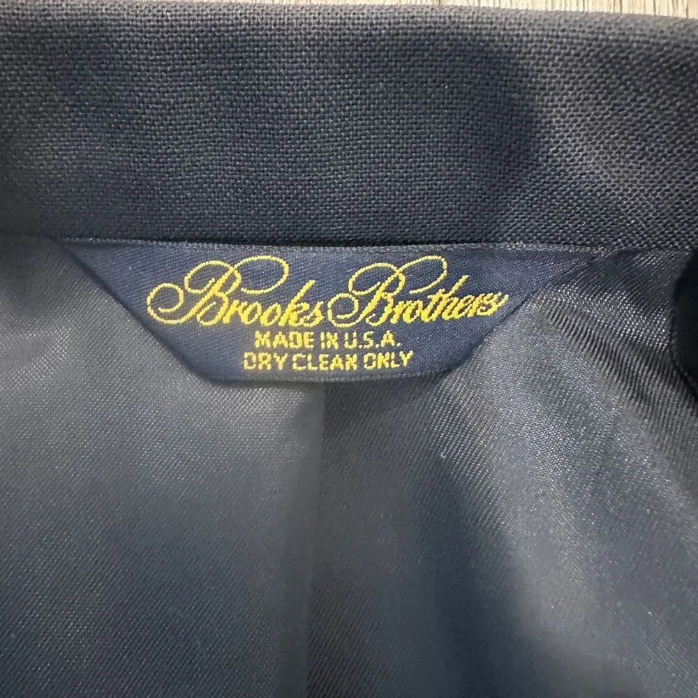 Classic Navy Wool Blazer Gold Brass Buttons Sport Coat Size 41 RG